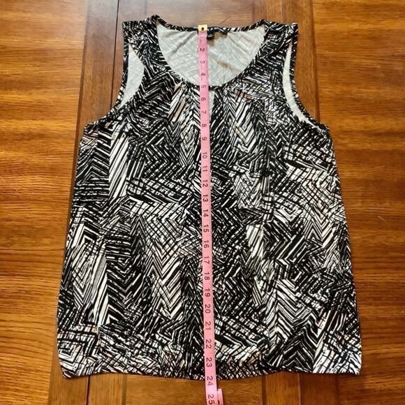 Stylish Cable & GAUGE Black White Keyhole Front Top Medium - Picture 5 of 8